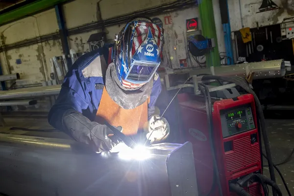 Cagoule de soudage, tablier et gants