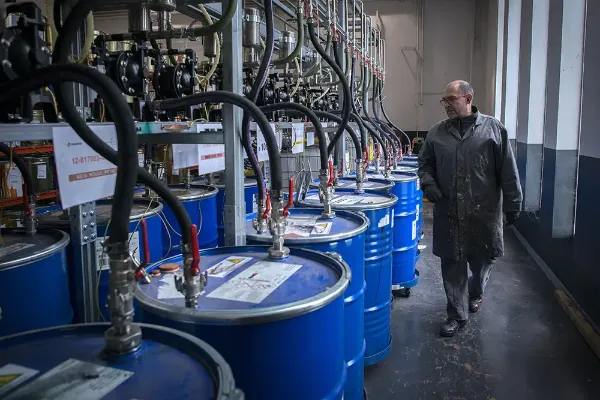 Installation d'une station de dosage avec pompes pneumatiques